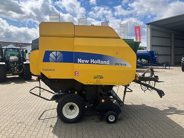 New Holland BR 7070 Crop Cutter II