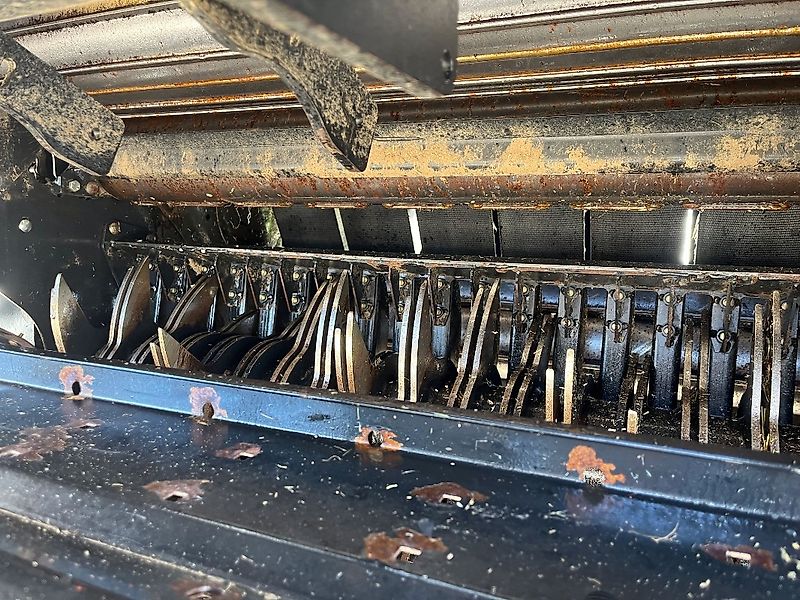 New Holland BR 7070 ROTORSCHNEIDWERK