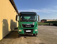Stapel und MAN MAN TGS 18.360 4x4 BLS (Agro LOF) und Stapel 3-Achs Tanksattelauflieger Stapel und MAN MAN TGS 18.360 4x4 BLS (Agro LOF) und Stapel 3-Achs Tanksattelauflieger
