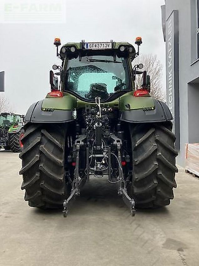 Valtra q305