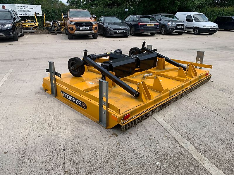 McConnel SHOP SOILED McConnel Topper 9 For Sale