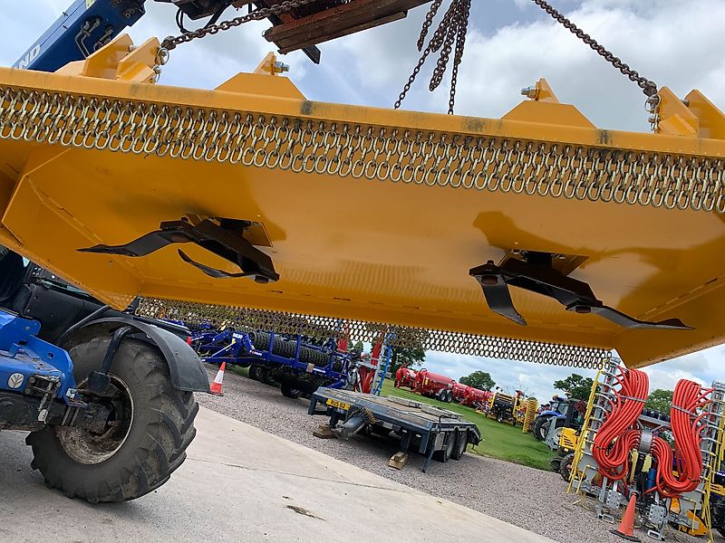 McConnel SHOP SOILED McConnel Topper 9 For Sale