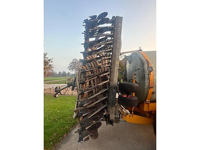 Veenhuis VMB 7500 + bemester slootsmid