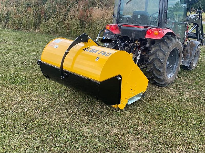 Omarv Mulcher mit Sammelwanne Schlegelmulcher Mulchgerät Mäher