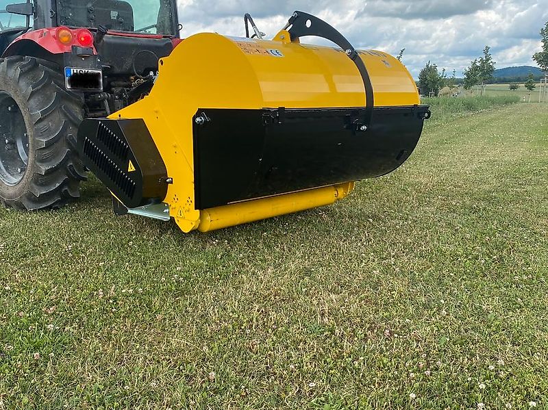 Omarv Mulcher mit Sammelwanne Schlegelmulcher Mulchgerät Mäher