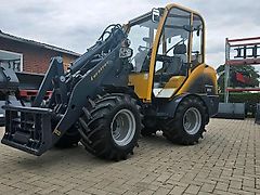 Eurotrac W 12 S Vollkabine . Radlader, Hoflader Eurotrac