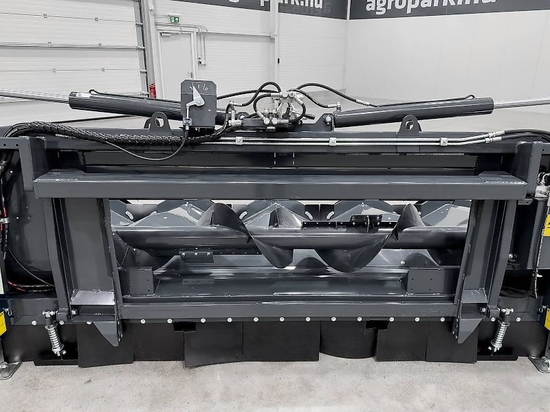 Tecnomais TMRP4 6R-F 6 row (75 cm), foldable corn header, for John Deere combines