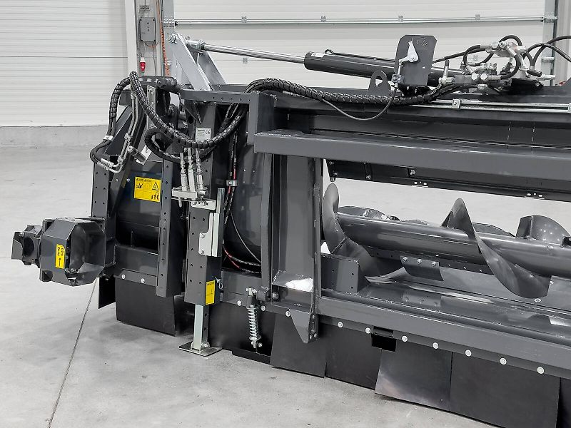 Tecnomais TMRP4 6R-F 6 row (75 cm), foldable corn header, for John Deere combines