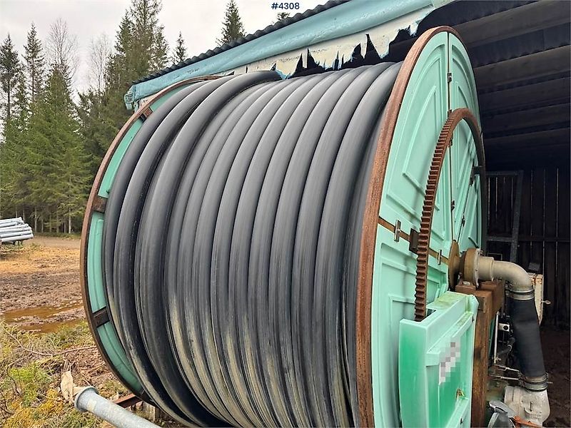 Irtec vanningsvogn med rør og pumpe