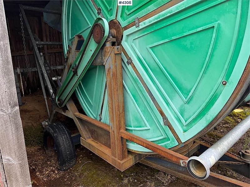 Irtec vanningsvogn med rør og pumpe