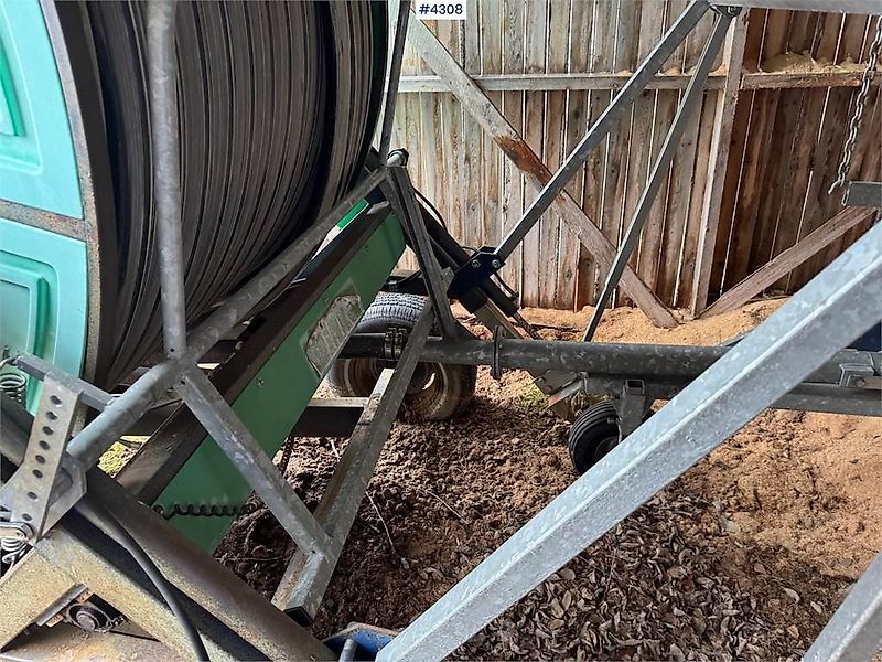 Irtec vanningsvogn med rør og pumpe