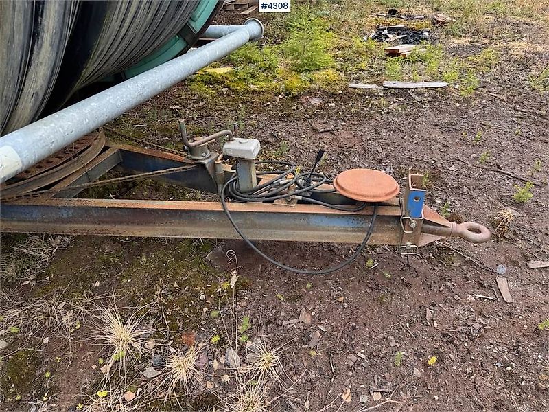 Irtec vanningsvogn med rør og pumpe