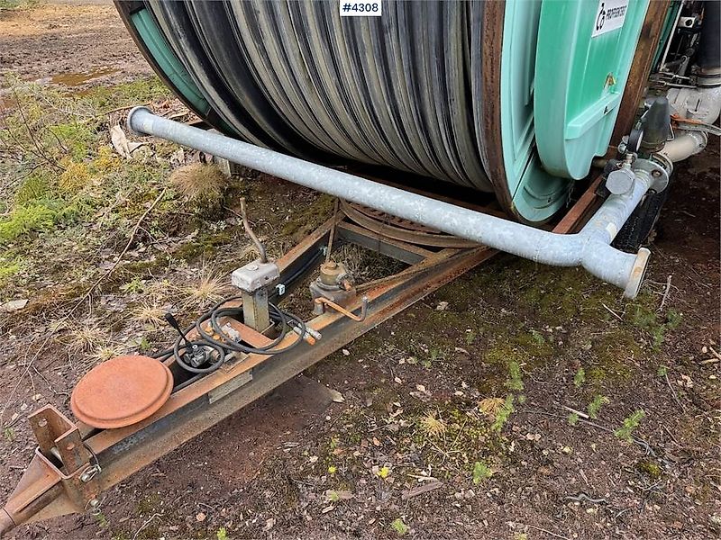 Irtec vanningsvogn med rør og pumpe