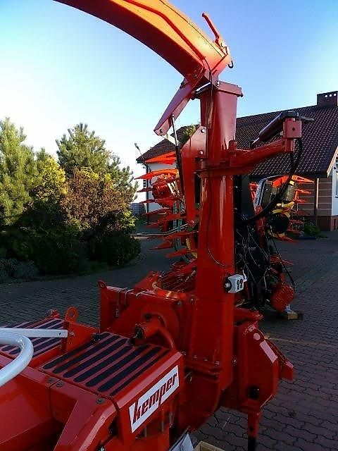 Kemper Champion 1200 mit ca. 25 ha - 50 ha Anbauhäcksler sieczkarnia