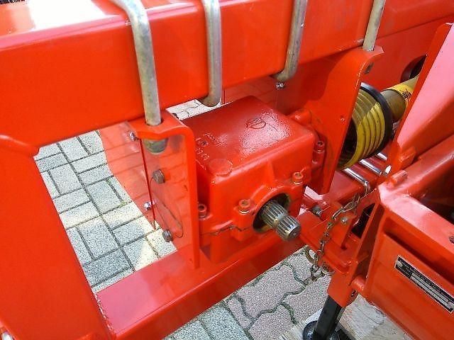 Kemper Champion 1200 mit ca. 25 ha - 50 ha Anbauhäcksler sieczkarnia