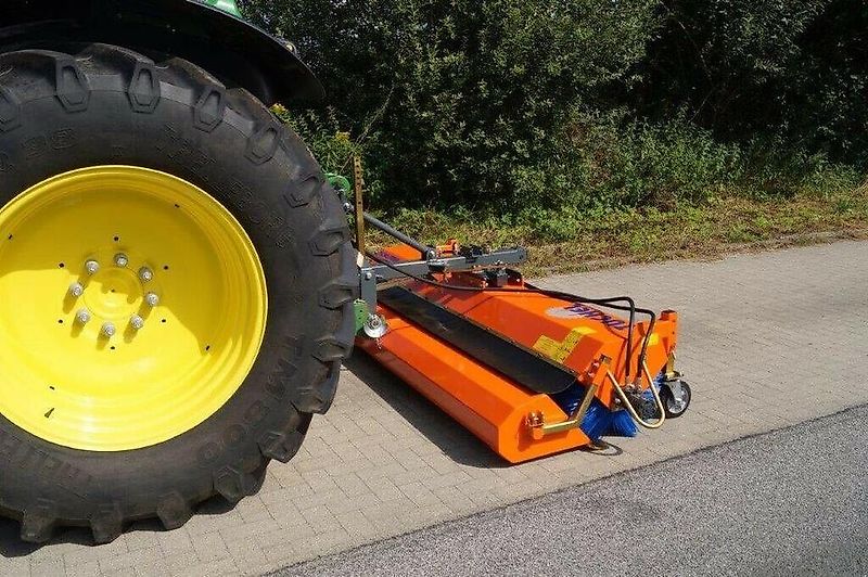 Tuchel Kehrmaschine Kehrbesen Besen