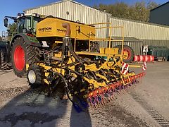 Claydon 4m Hybrid Grain & Fert