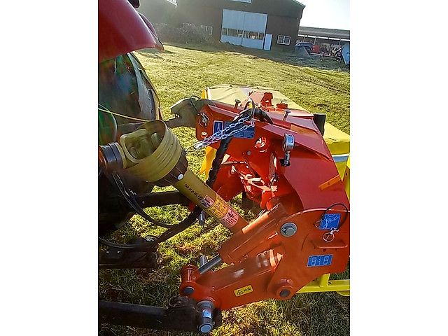 Pöttinger Novacat 352 V