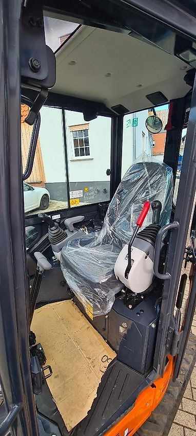 Hitachi ZX26U-6 Hitachi 2,7t mit Schwenkmotor/PowerTilt und Schnellwechsler HS03 - auch zur Miete!