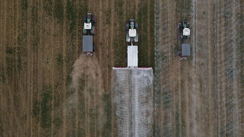 Unia RCW 120 Plus H Kalkstreuer Düngerstreuer 12000 L