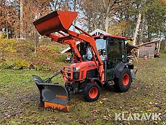 Redskapsbärare Kubota B3030 med redskap