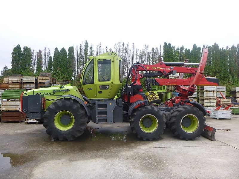 WF Trac 2460 6*6 S