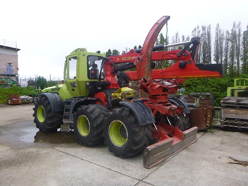 WF Trac 2460 6*6 S
