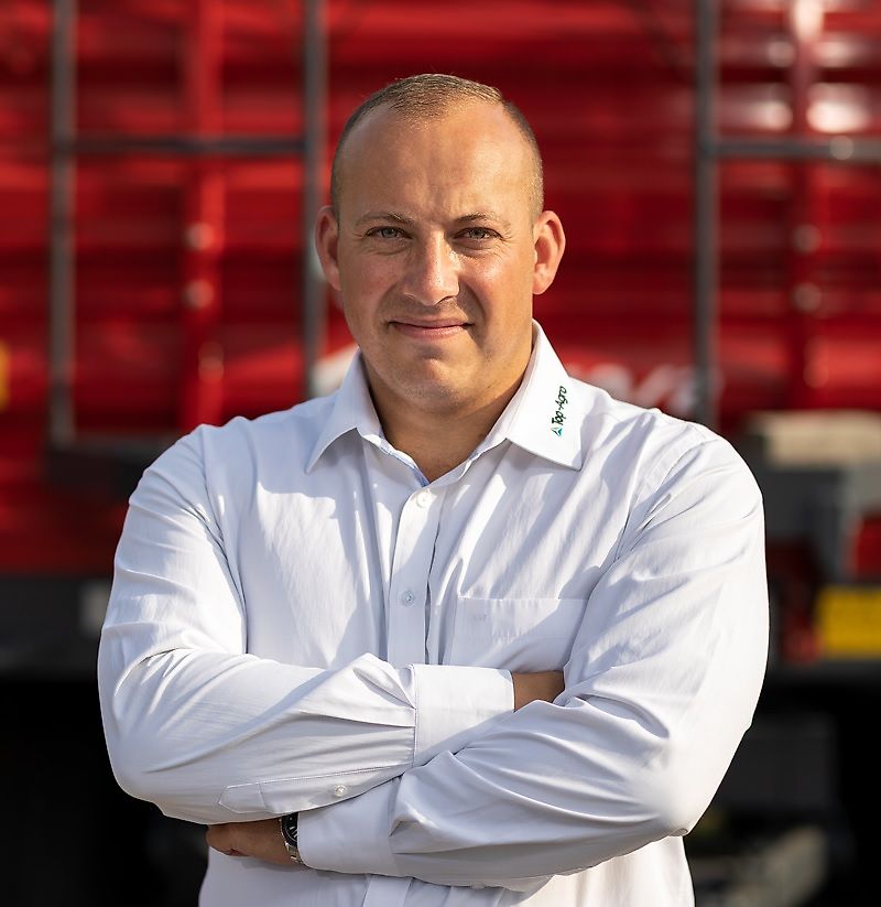 Υπεύθυνος Κύριος Kamil Wisłocki